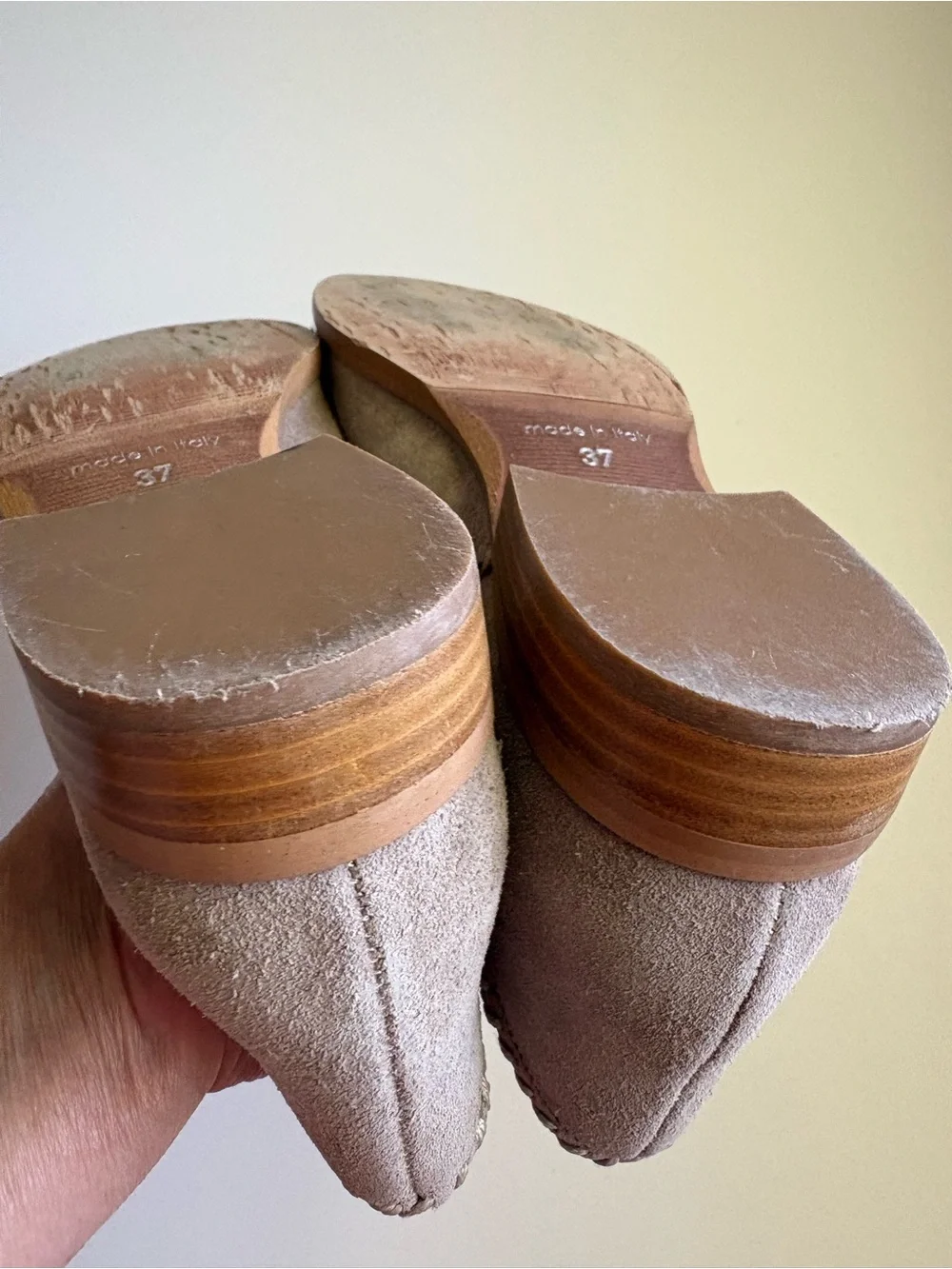 Sundance Lola Suede Tan Whipstitched Cutout Ankle Boots Italy Size 6.5